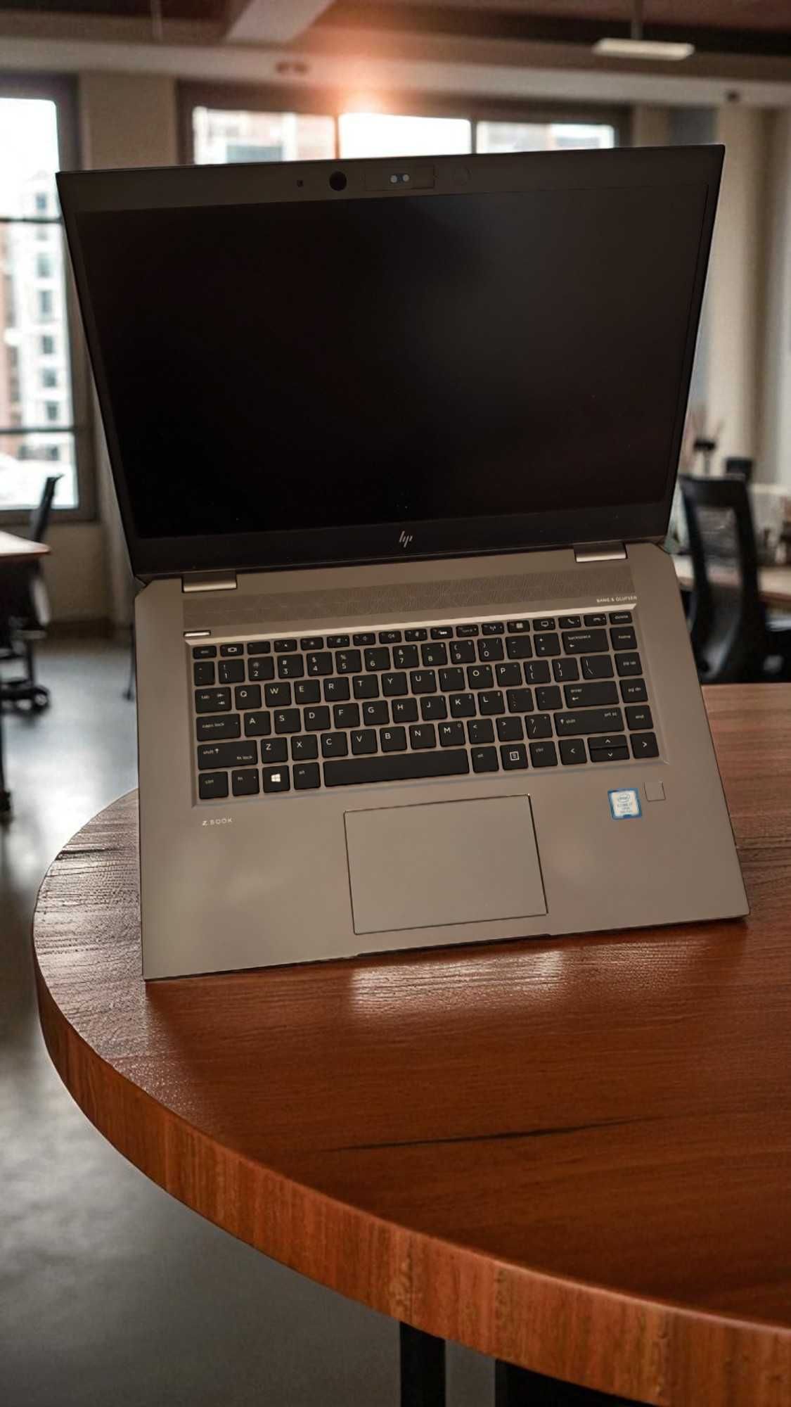 Ноутбук HP ZBook Studio G5 15,6" i7-9750H/16Gb/256SSD