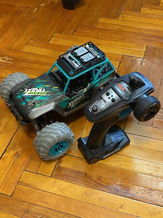 Машина на радіокеруванні