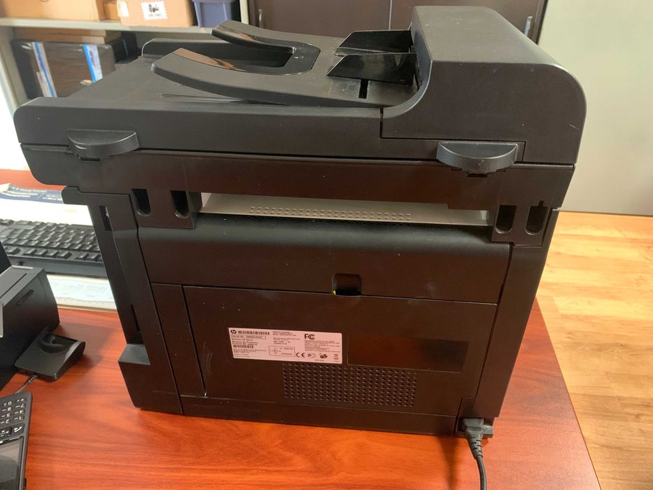 Impressora LaserJet Pro CM1415fn