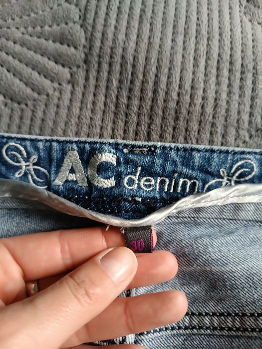 Spodenki damskie jeans