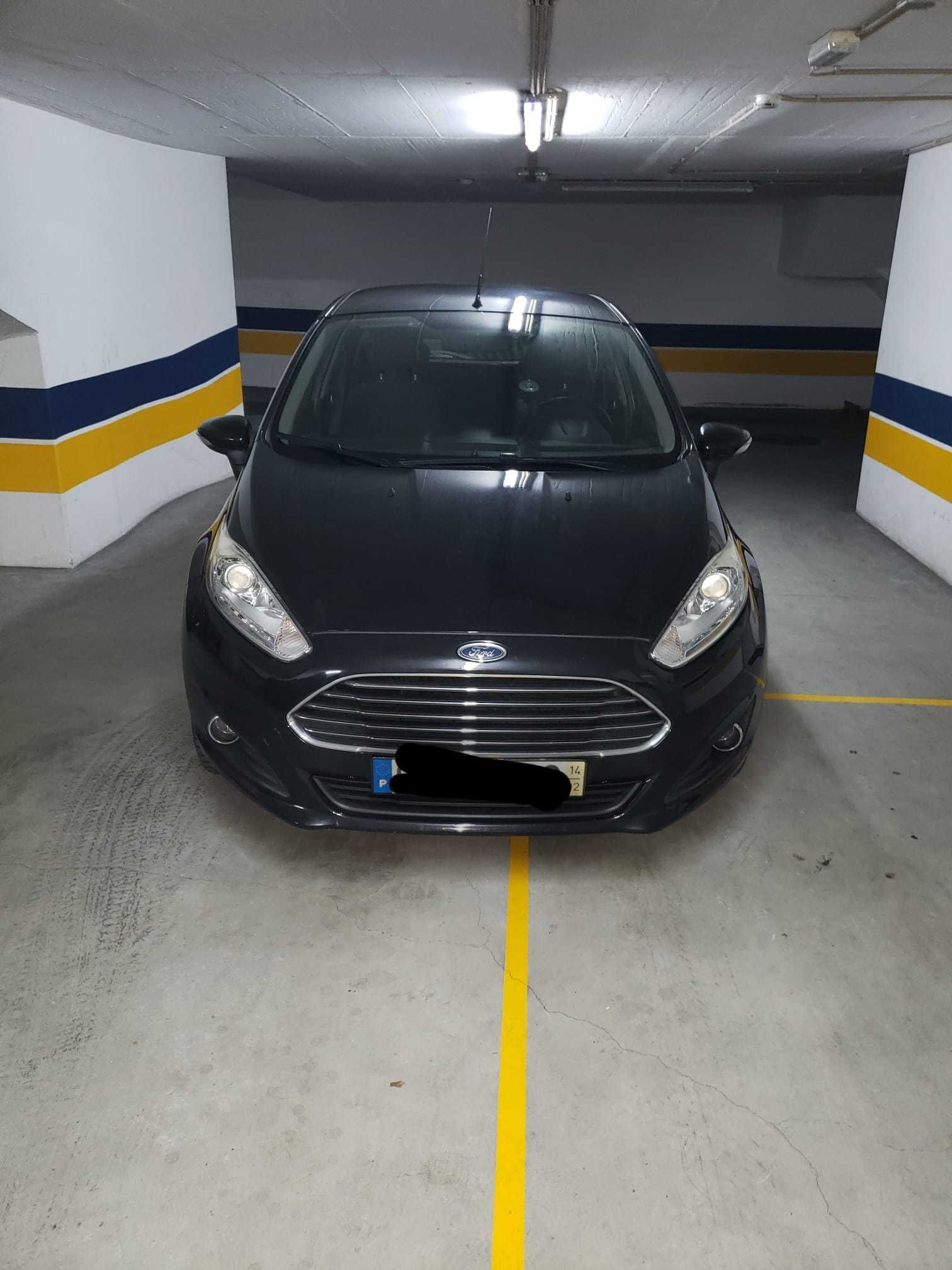 Ford Fiesta 2014, gasóleo, impecável