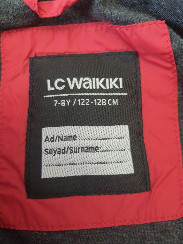 Продам ветрівку на хлопця.LC Waikiki