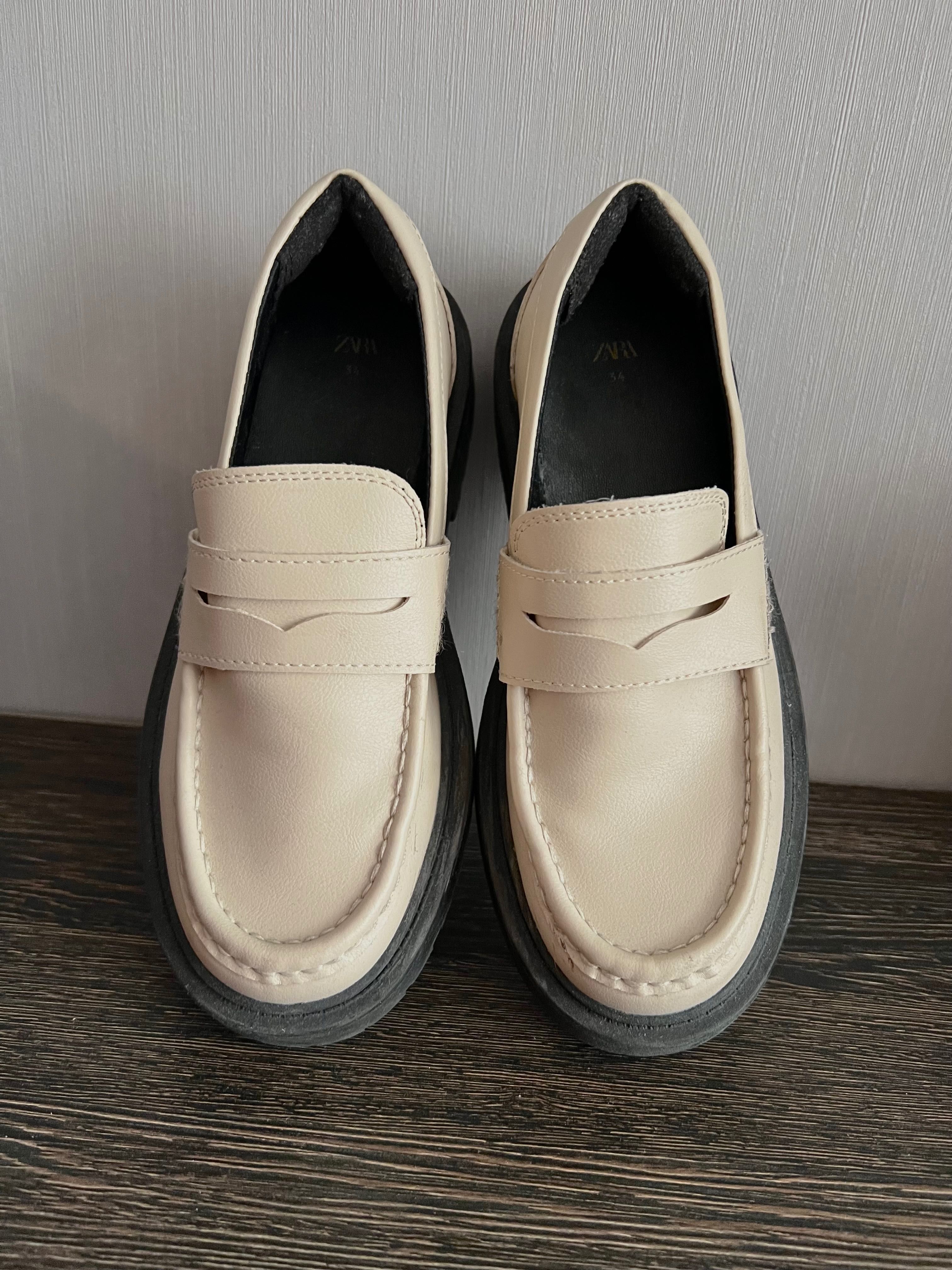 Лофери Zara туфлі