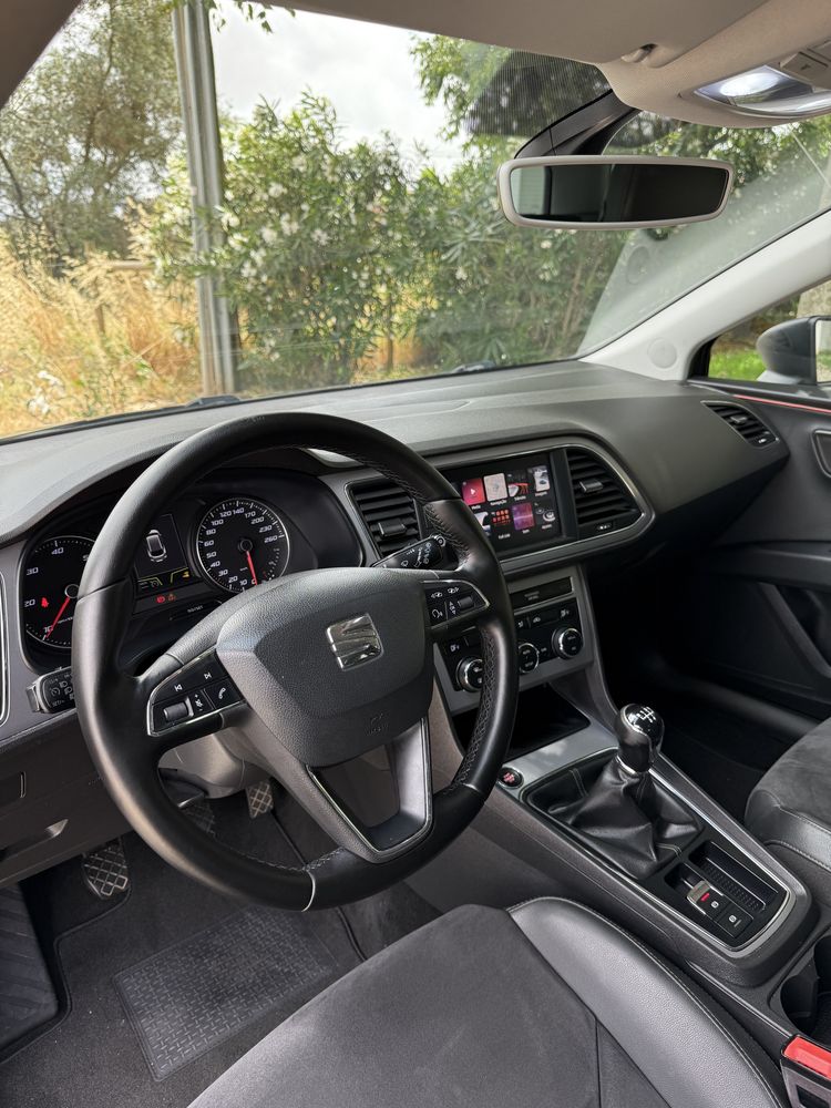 Seat leon 1.6 tdi style. 166€/mês