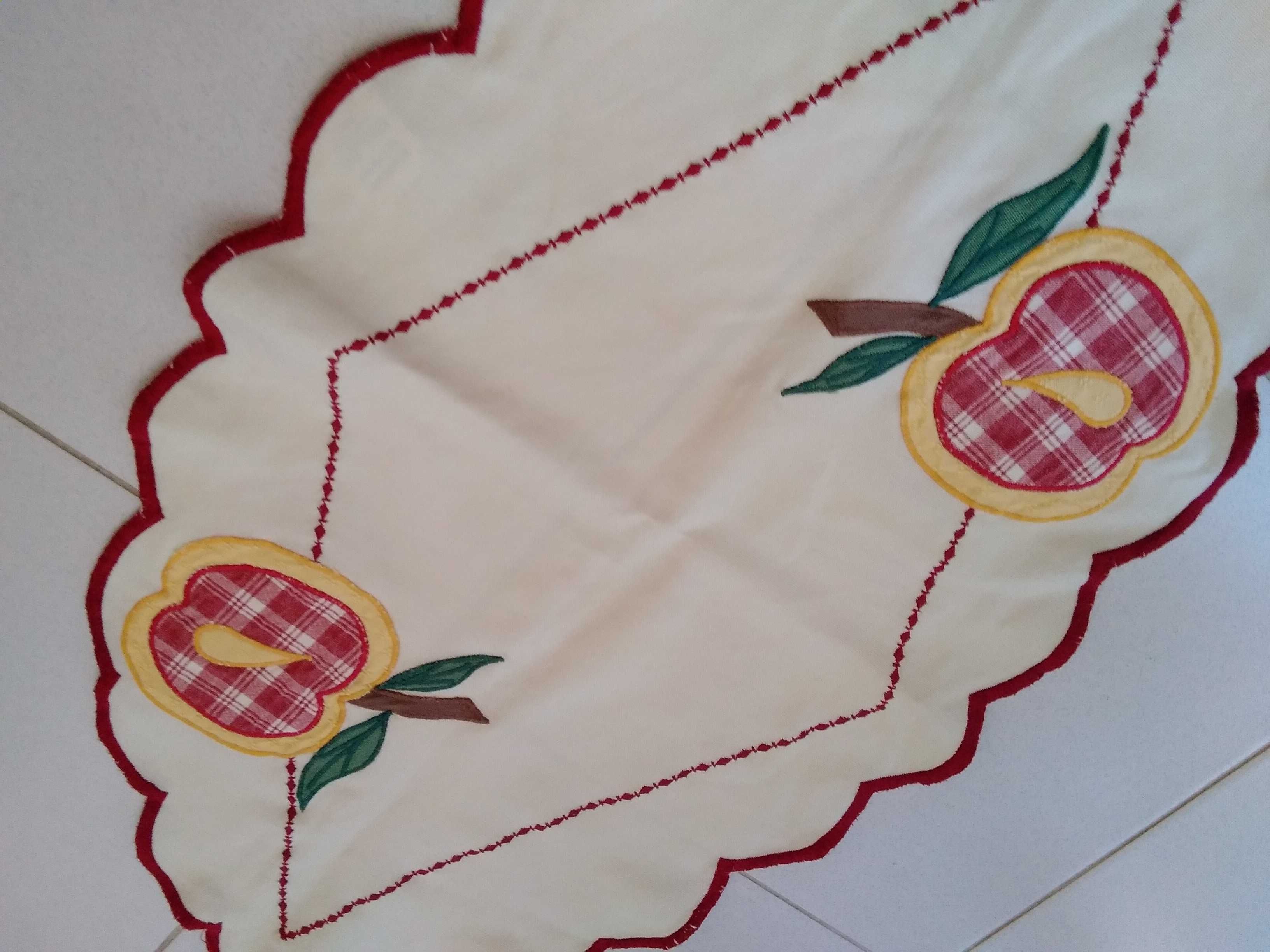 Conjunto 6 naperons cozinha tema Maças