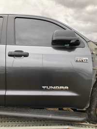 Дверь передняя левая,правая Toyota Tundra,Sequoia