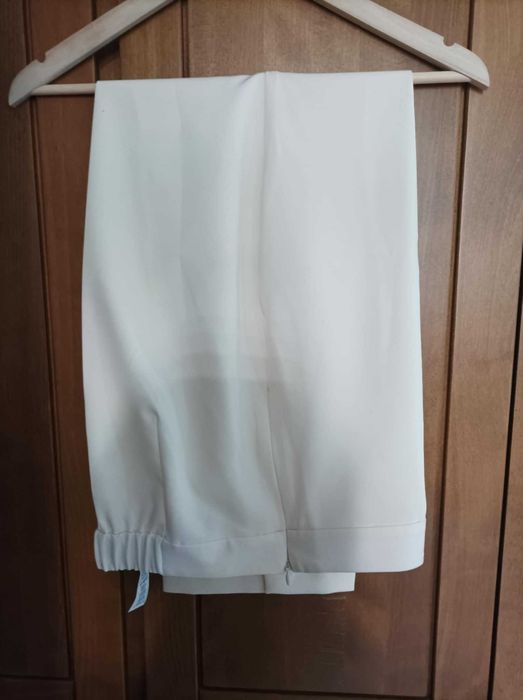 Kostium damski rozm.40 PLUS SIZE NOWY!