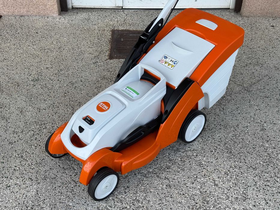 Kosiarka akumulatorowa Stihl RMA 239 C +bateria, NOWA ładowarka