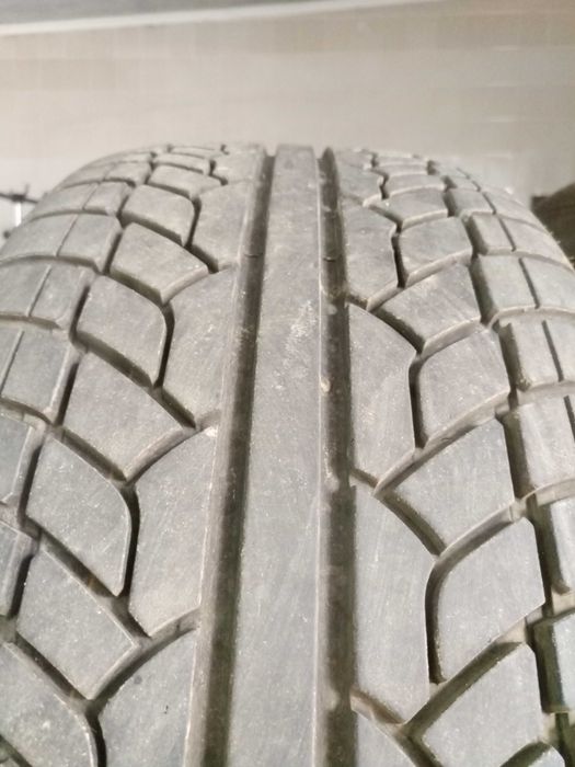 Диски на Porsche Cayenne  R18 з резиною