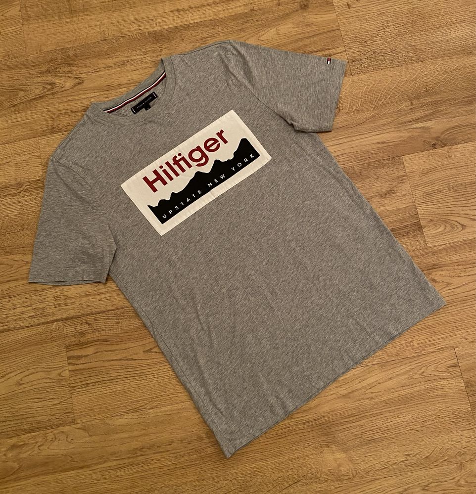 Tommy Hilfiger Big Logo T-Shirt