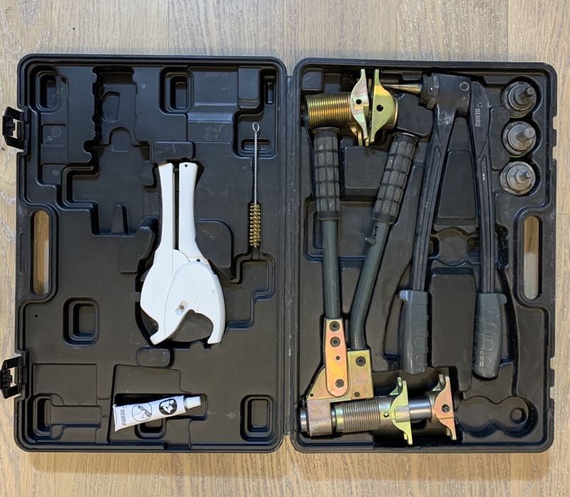 Прокат (аренда) инструмента для опресcовки труб Rehau, Heat-pex 16-25