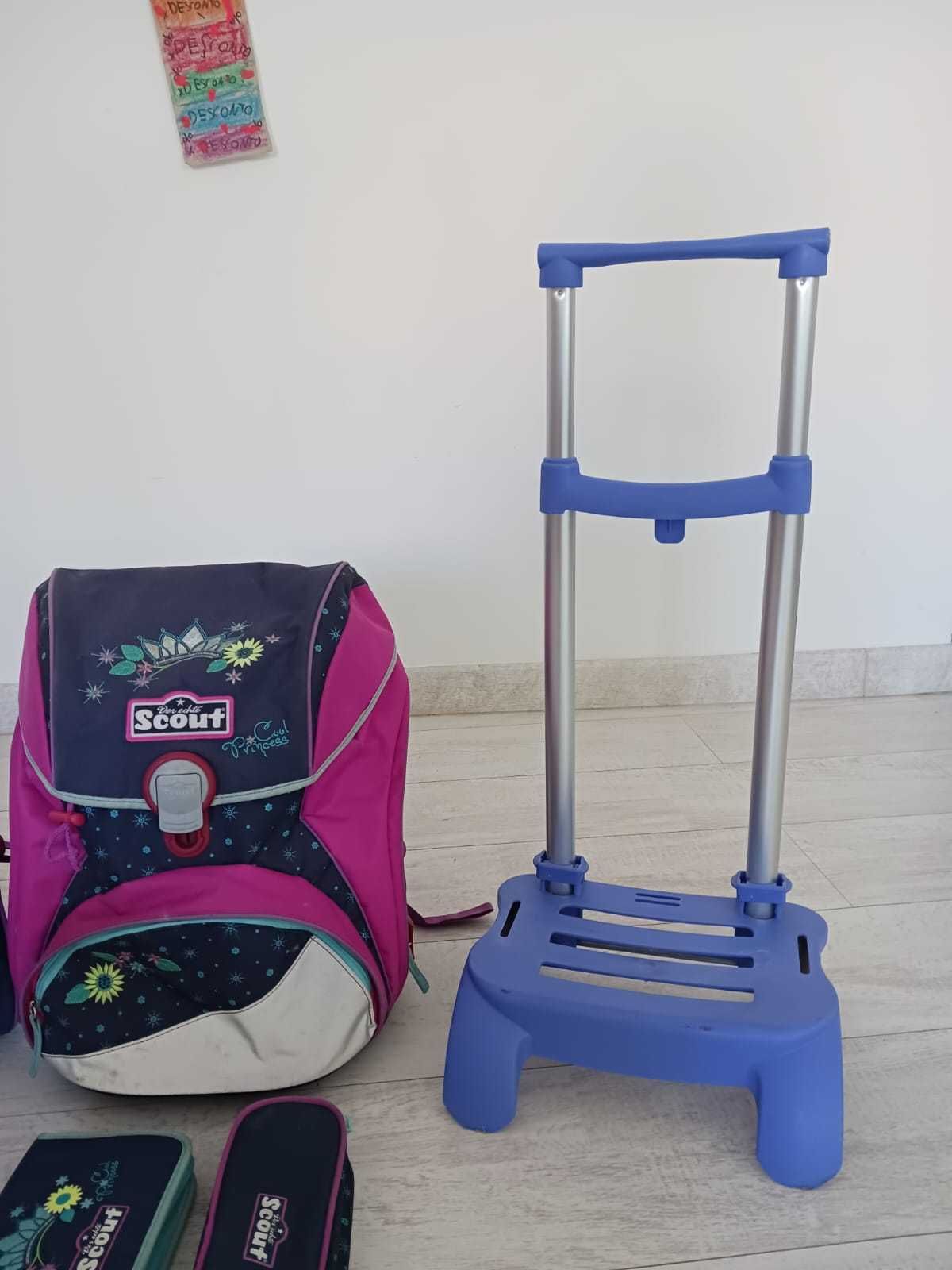 Mochila escolar SCOUT 4 artigos com carrinho