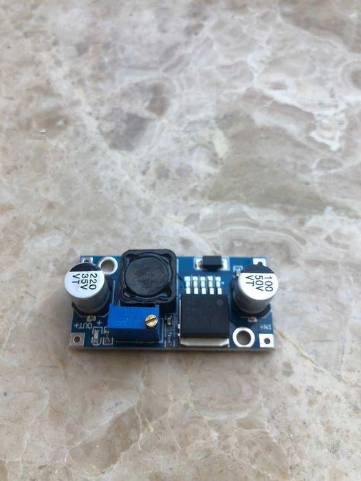 Понижувач з 12 на 9V штекер 5.5х2.1 постійна напруга (DC-DC конвертер)