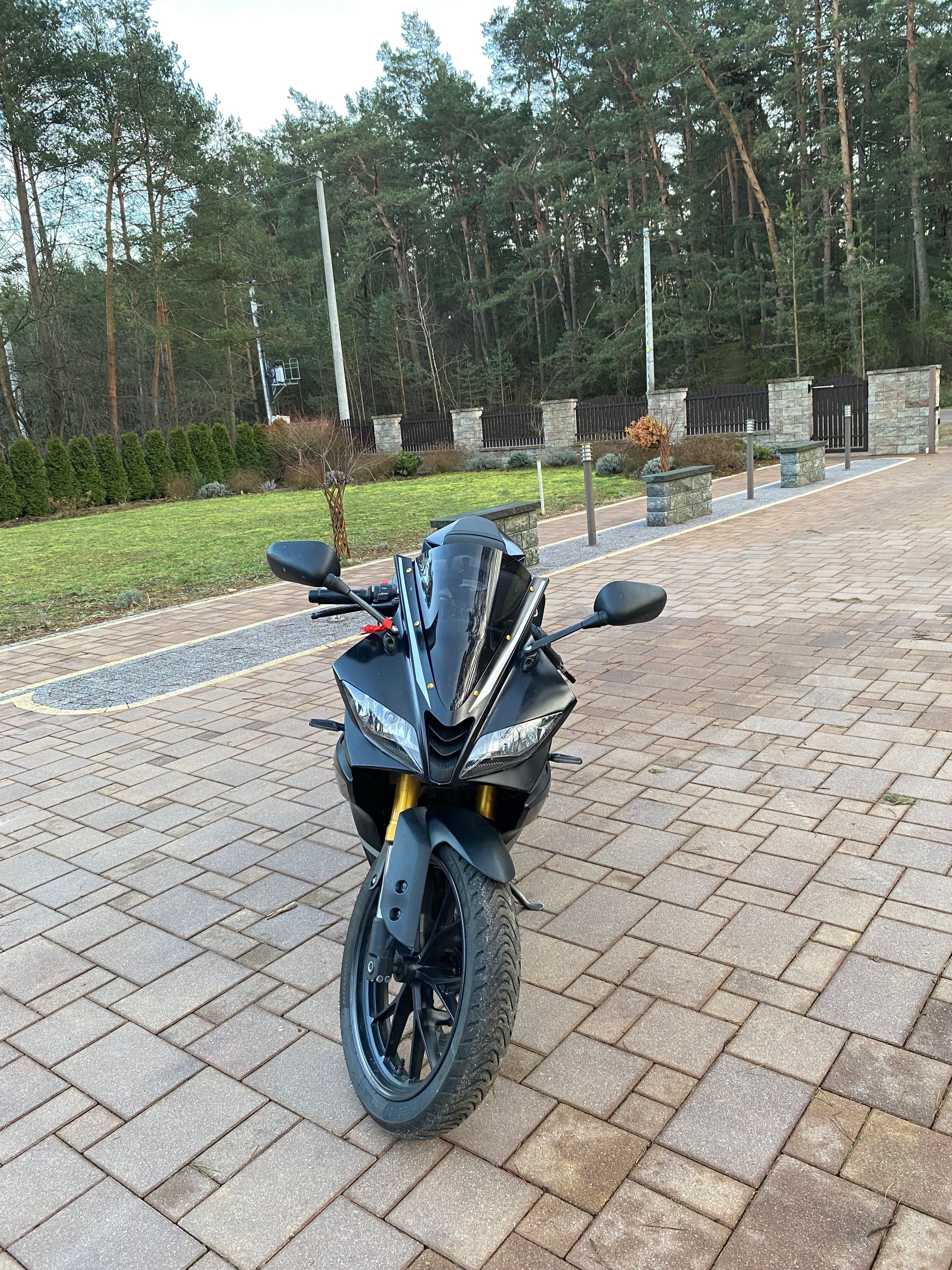 Sprzedam Yamaha yzf r125