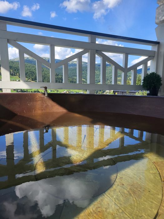 Чан Карпатський краєвид в Поляниці Чан в Буковелі