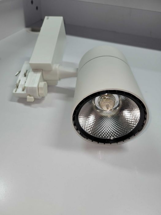 Oświetlenie szynowe sklepu 4f Led 54szt