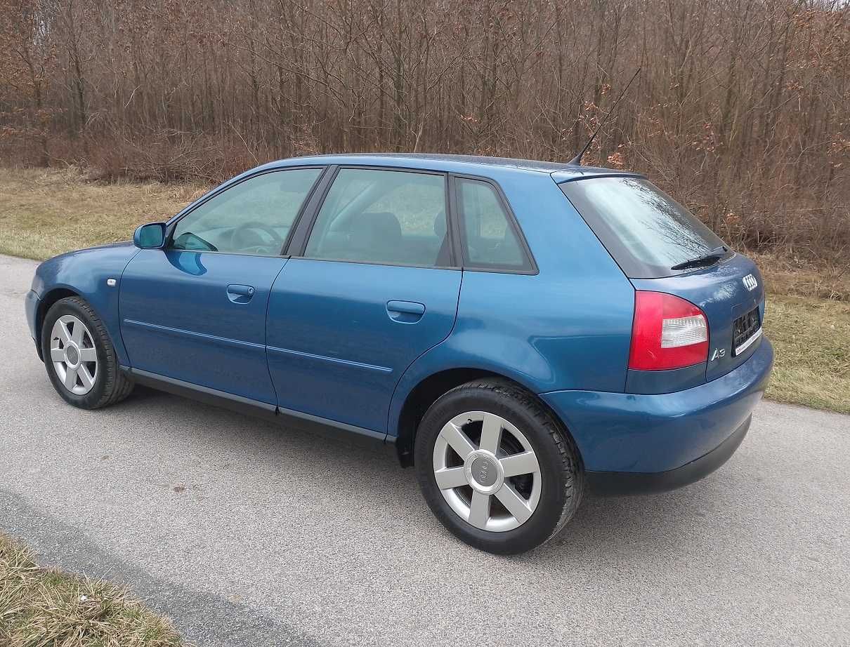 AUDI A3 1.6 benzyna silnik 8-io zaworowy , 2000 rok ,niemicy.