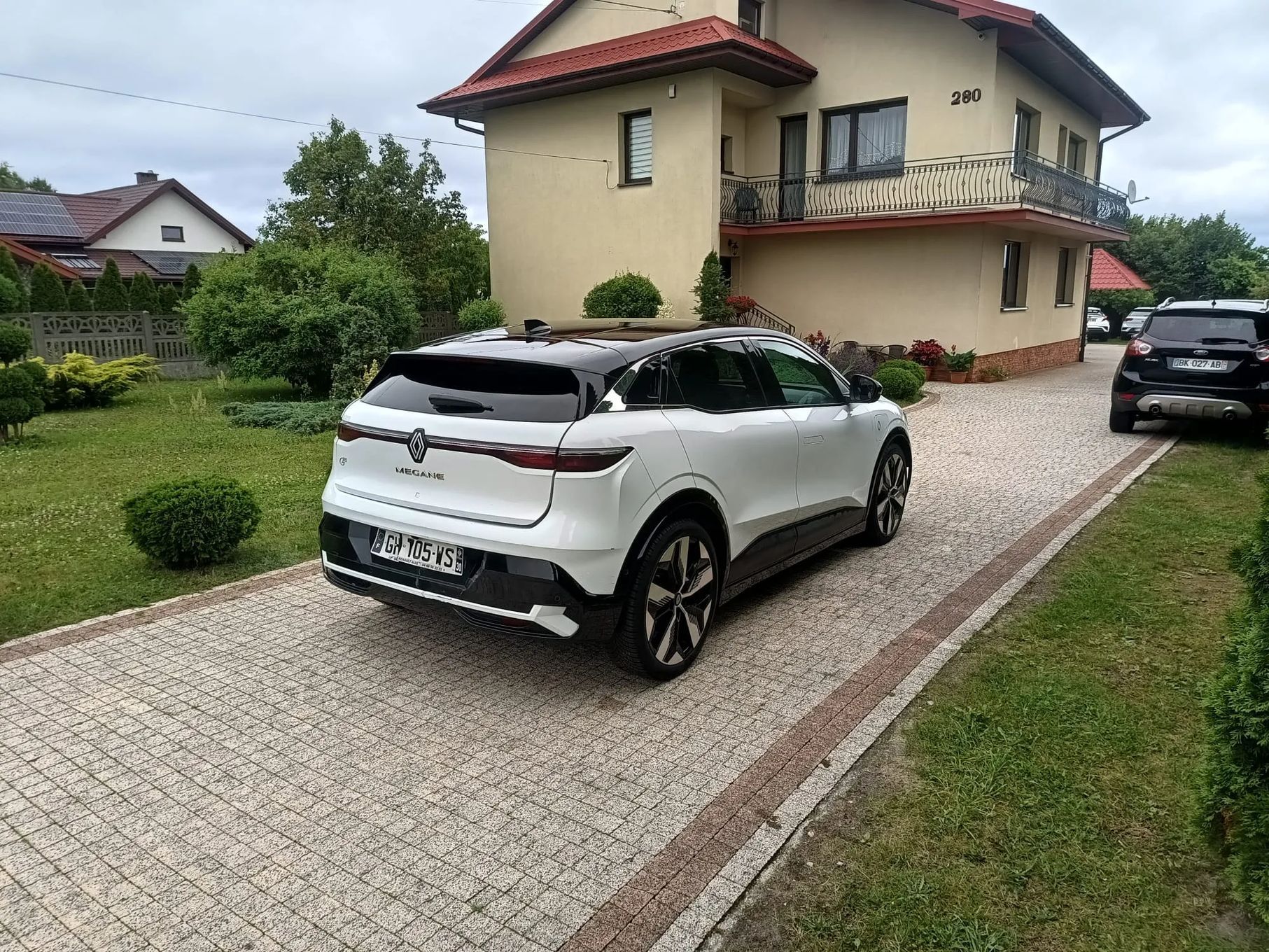 Renault Megane 2022 elektryk 220KM najmocniejszy