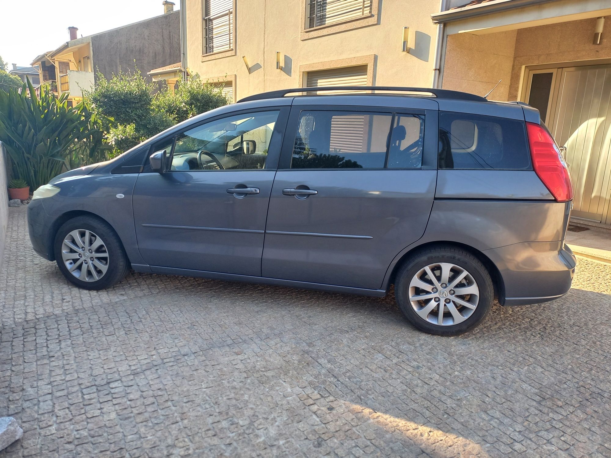 Carrinha MAZDA 5