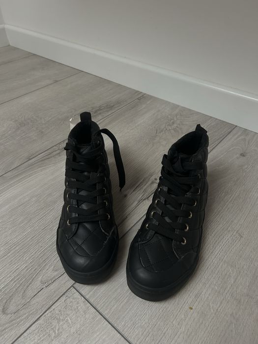 Взуття H&M осінньо-весняне