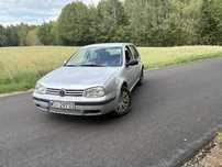Volkswagen Golf 2,3 v5