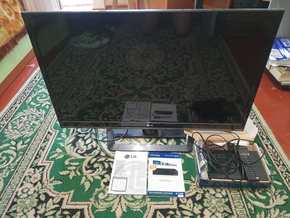Телевізор LG 37 з приставкою Т2