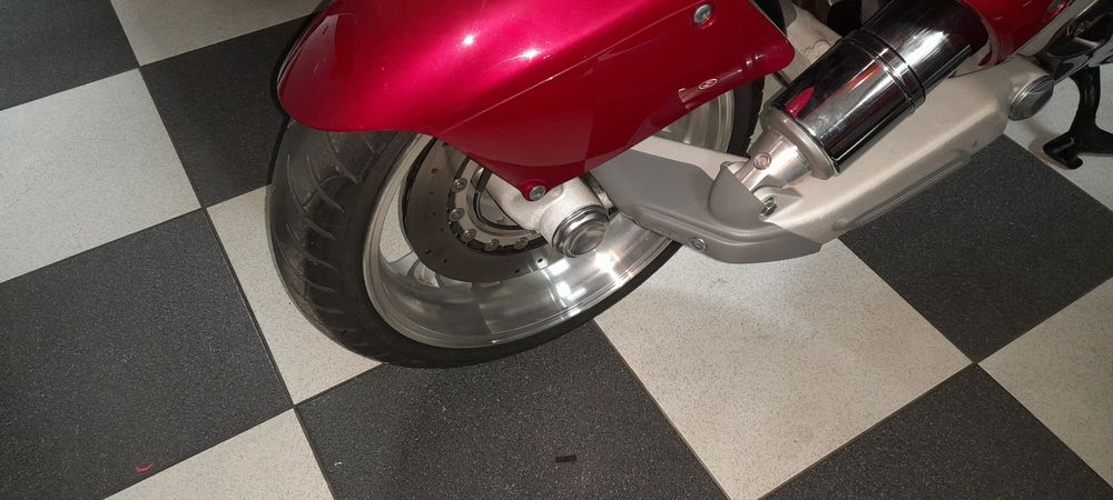 Yamaha GTS 1000 01/1995 em estado de concurso.