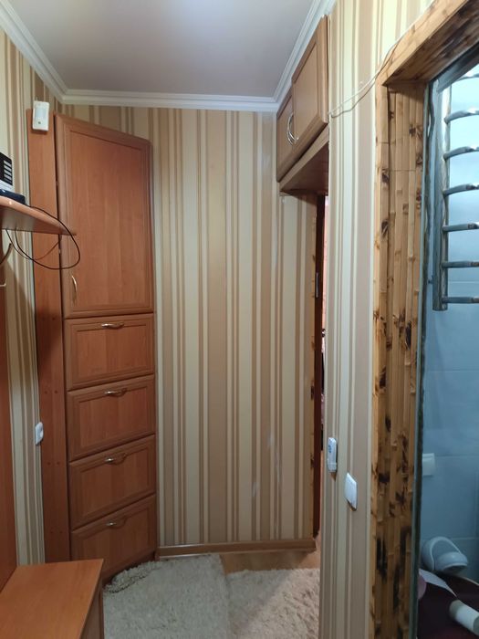 До квартири додається сарай з погребом у дворі.
І підвал під домом.