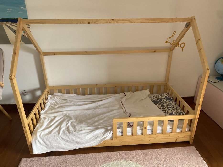 Cama Montessori das crianças