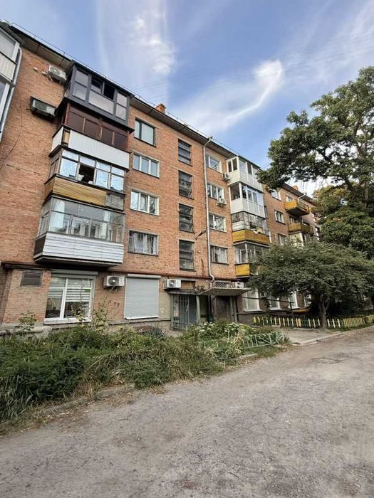 Дворівнева 2к квартира 72м2, поверх 1/5, з меблями та технікою, Центр