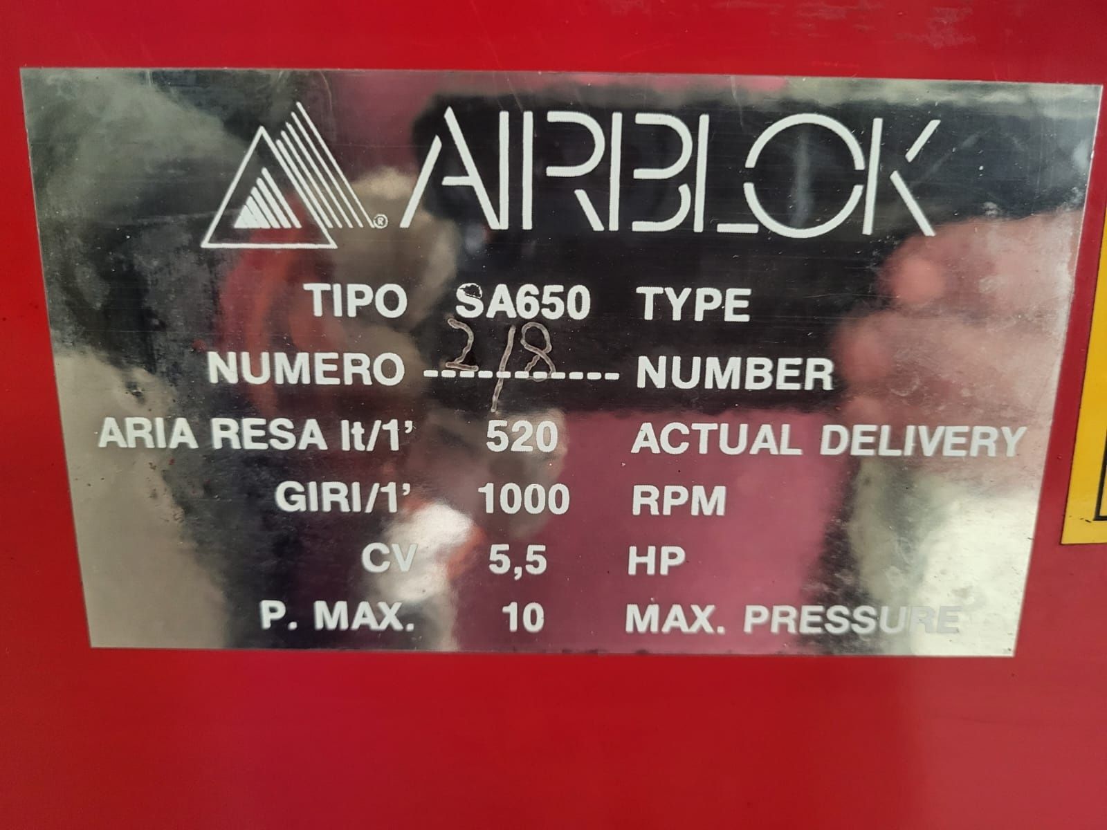 Kompresor tłokowy AirBlock