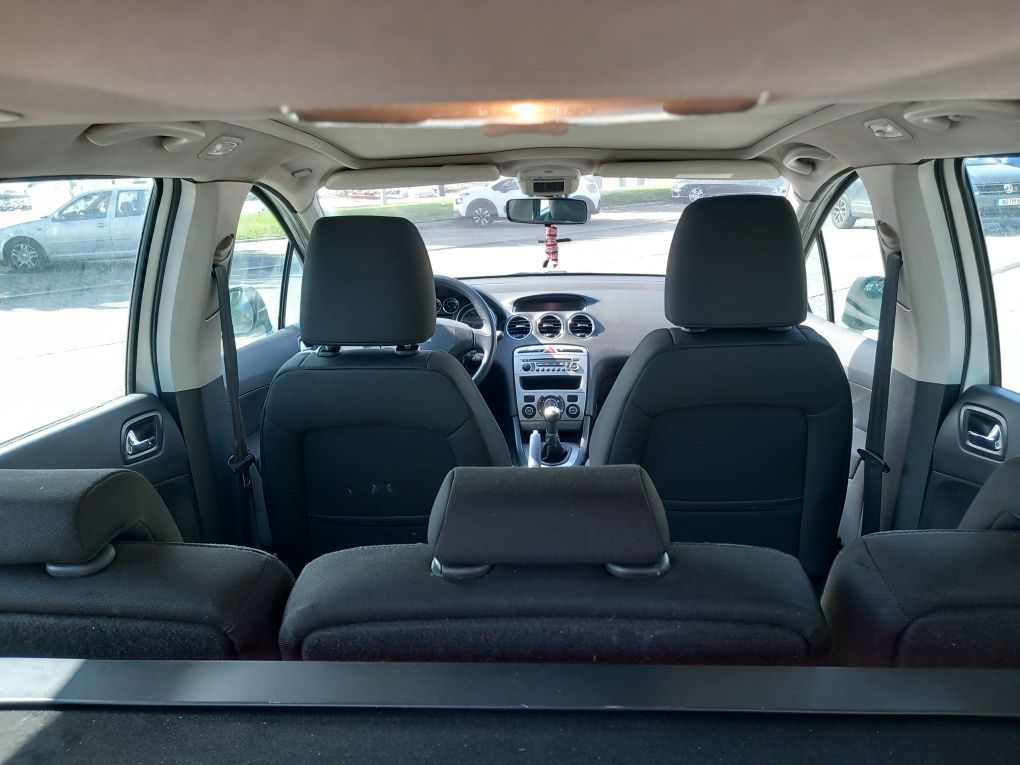 CARRINHA PEUGEOT 308SW COM TETO PANORÂMICO.Em muitíssimo bom estado.