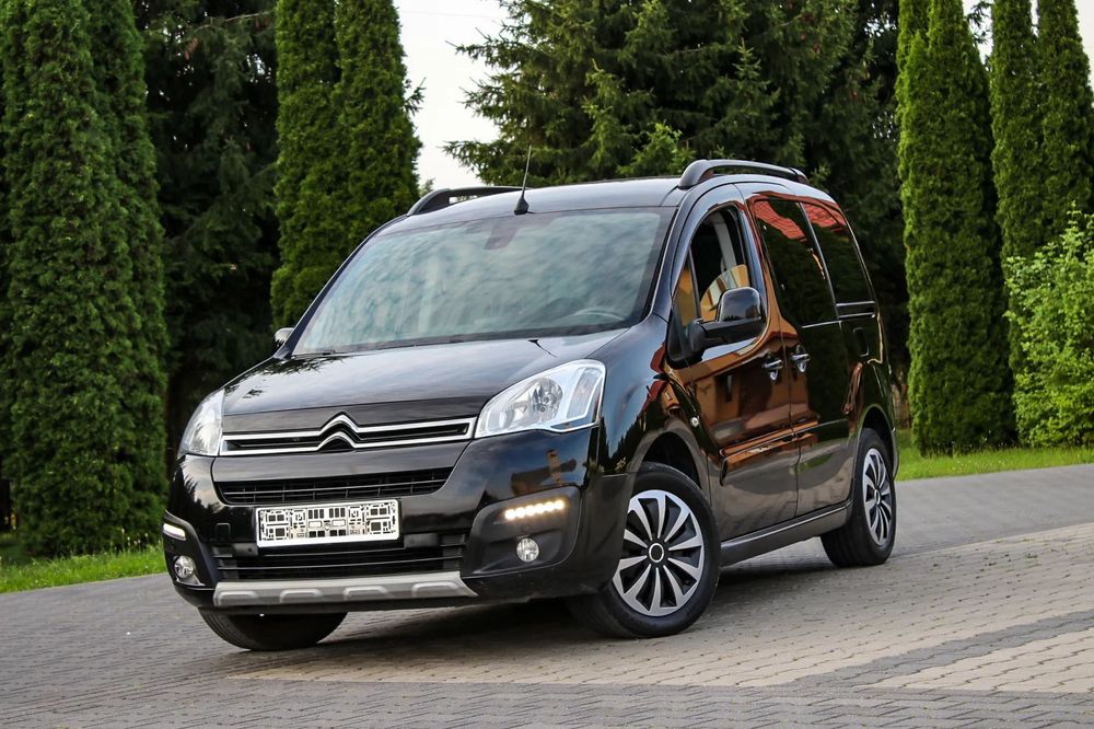 Citroën Berlingo Kamera Cofania Nawigacja Ledy Lift Tempomat Parktronik Klimatronik