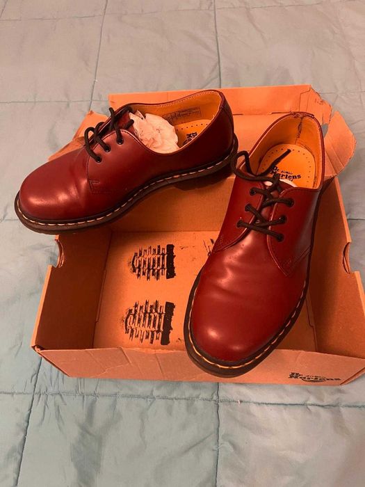 Dr. Martens 1461 Cherry Red – Tamanho 41 – Como Novos - Caixa Original