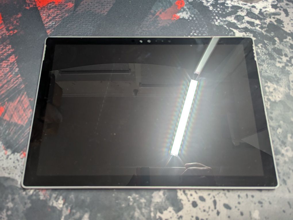 Surface на запчастини i5-6300u