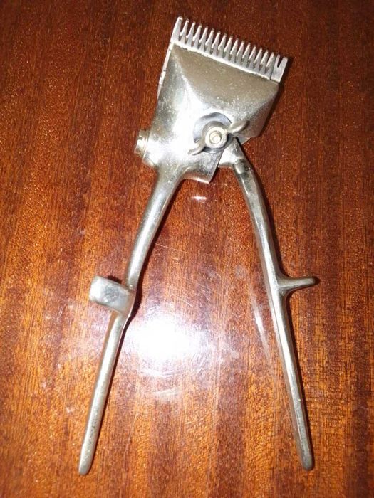 Продам ручную машинку для стрижки