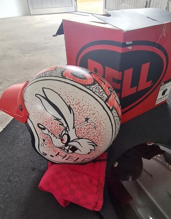Capacete Bell novo