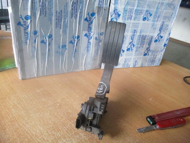 Pedal 180022703Rb DACIA SANDERO 2016 1.5Dci 0P