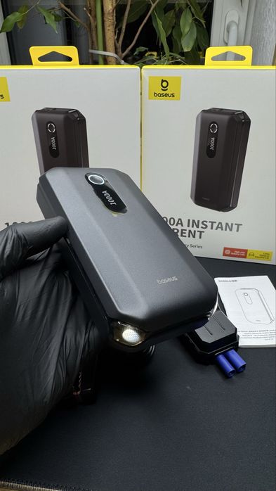 Павербанк Базеус пусковмй пристрій бустер Jumpstarter 10000 mAh Baseus