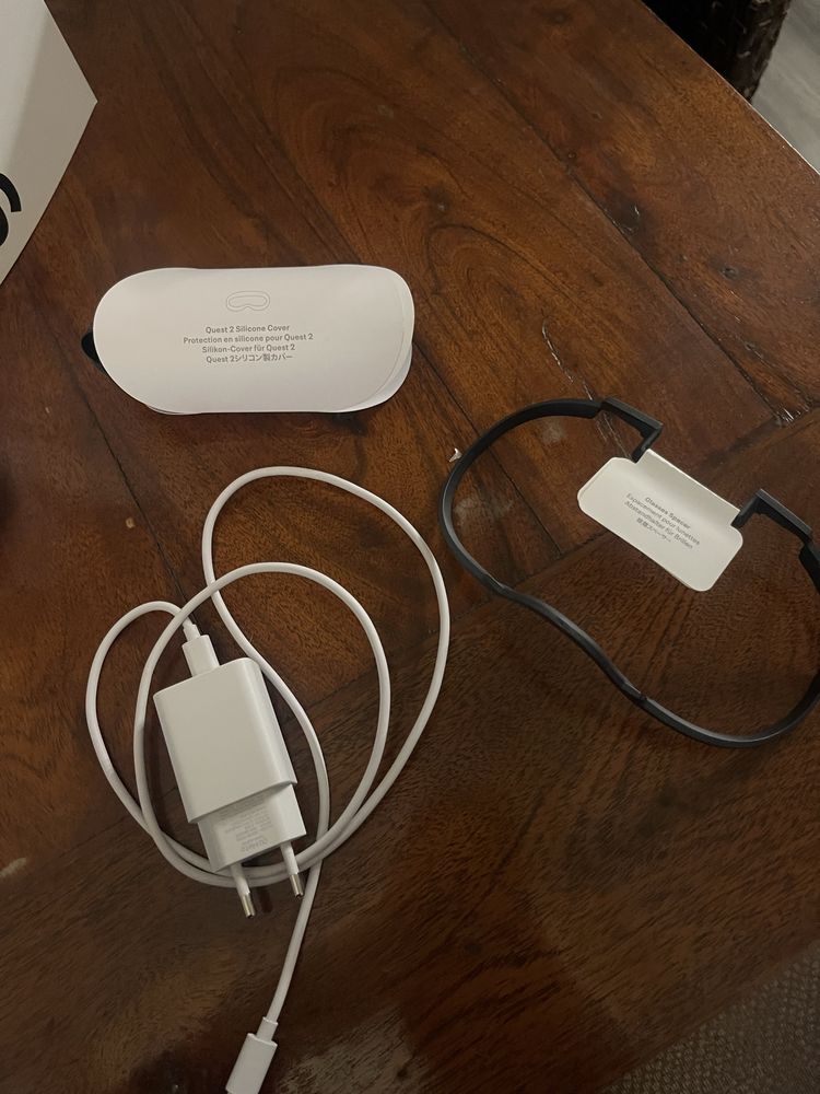 Meta Quest 2 (128GB) + Elite Strap
