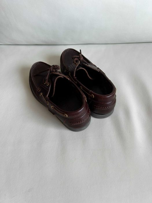 Sapatos de Vela de Criança em Pele Castanha — Tamanho 35