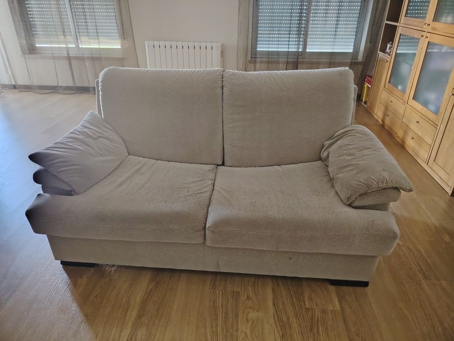 Dois sofás e dois puff vende se junto ou separado