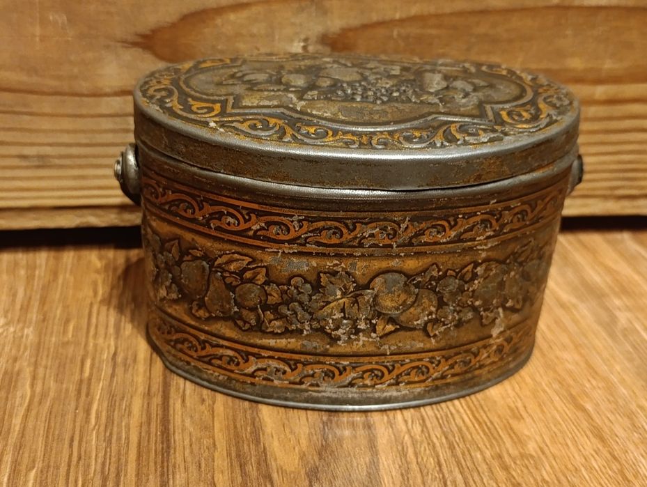 Przedwojenna puszka Wedel Reklama Warszawa Czekoladki