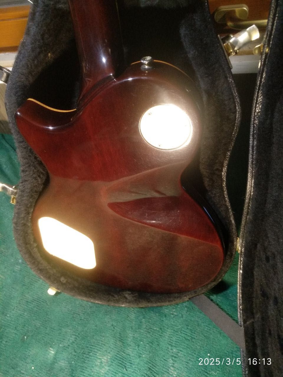 Електрогітара Prestige Les Paul, Made in Canada, можна з кейсом. Обмін