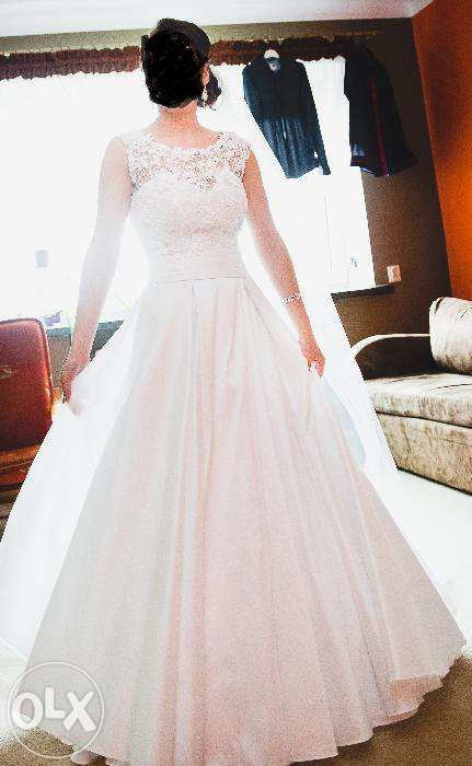 Piękna suknia ślubna włoska koronka i kontrafałdy princessa 38 +gratis