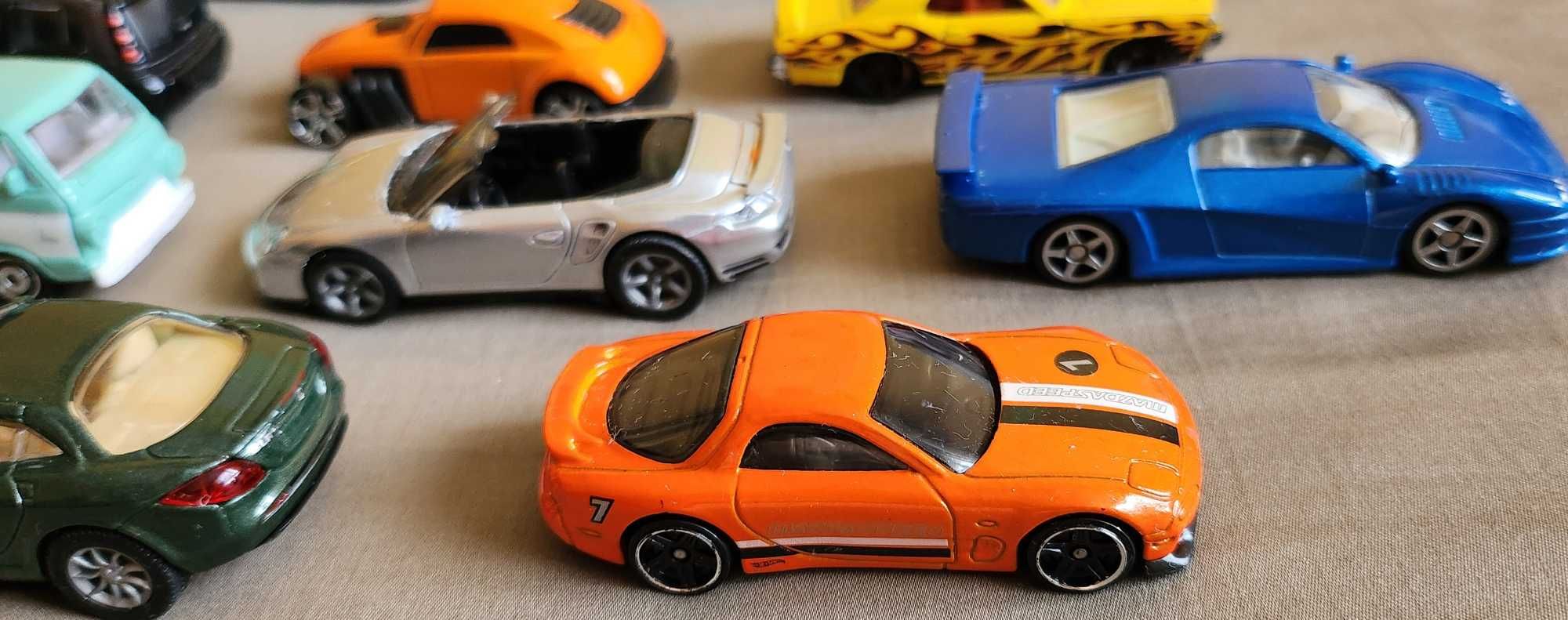 Kolekcja 22 szt modeli aut hot wheels matchbox i innych