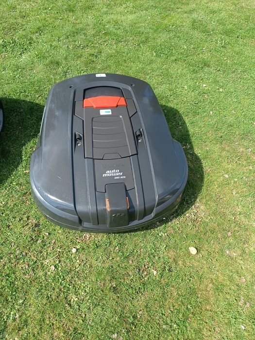 Roboty koszące używane , kosiarka , Automower,  sprzedaż , montaż