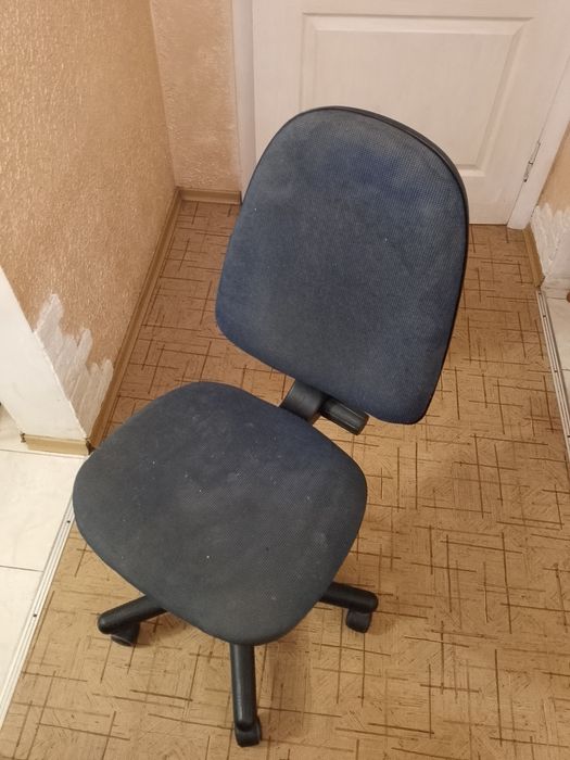 Компьютерный стул