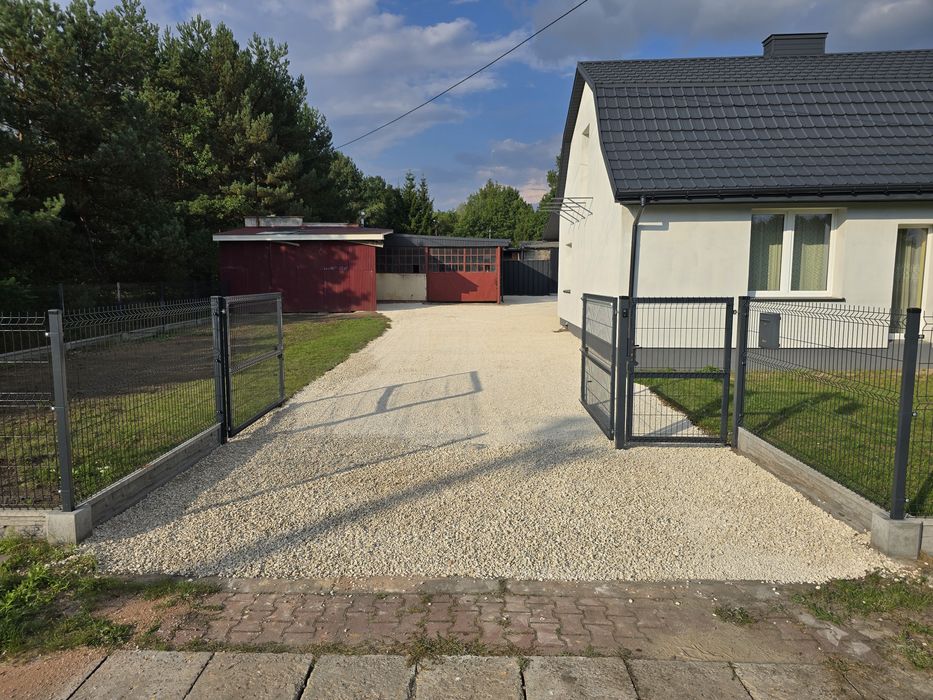 Wynajmę halę ok 200m2 przy dk42!!!