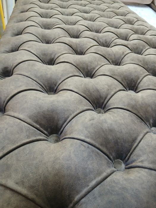 Ліжка, м'які стінові панелі,  узголів'я